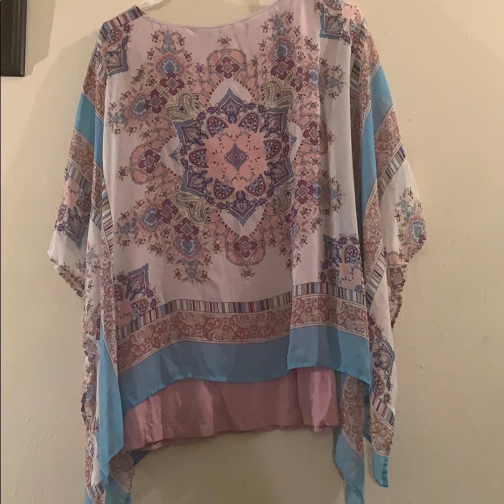 Pretty Blouse - Picture 2 of 2